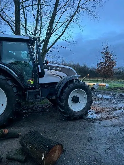 Holzernte und Rückearbeiten mit dem Kranschlepper (32)