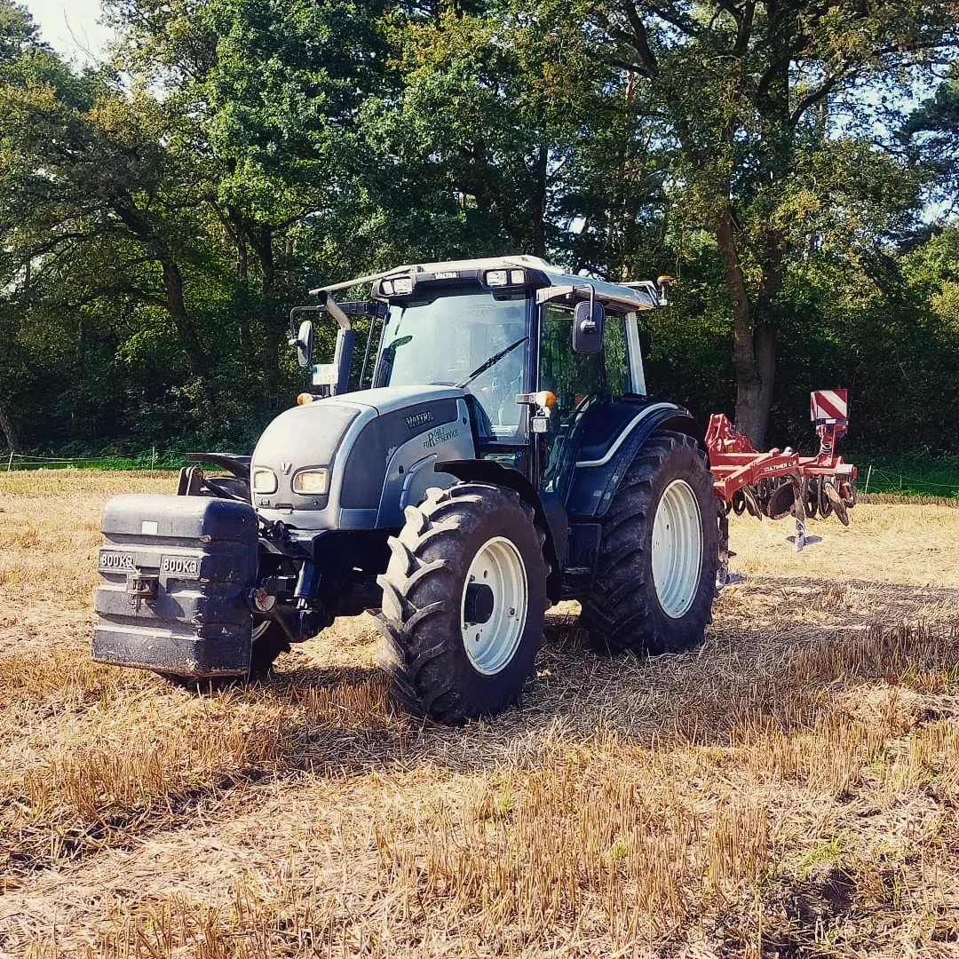 Valtra N121